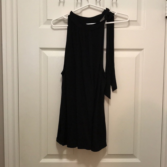 Hick neck top - Picture 1 of 1